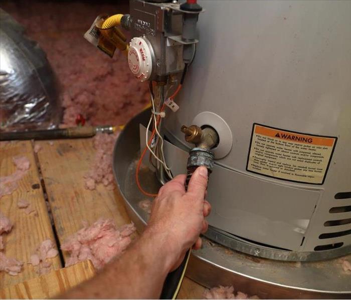Connecting a hose to a water heater
